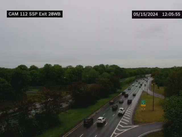 Traffic Cam SSP West of Exit 28 - Wantagh Ave - Westbound Player