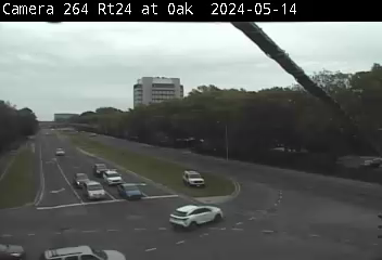 Traffic Cam NY 24 Westbound at Oak St. Player