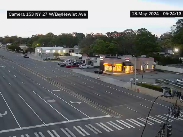 Traffic Cam NY 27 at Hewlett Ave - Westbound Player