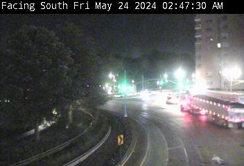 Traffic Cam 8 Avenue @ COL Circle South - Westbound Player