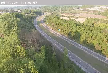 Traffic Cam I-481 south of Exit 2 (Stonehouse) - Southbound Player