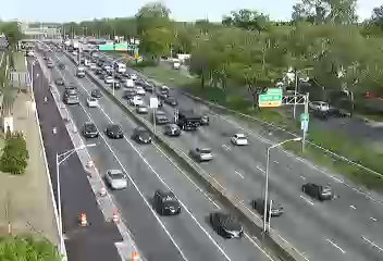 Traffic Cam I-495 at Lawrence Street - Westbound Player