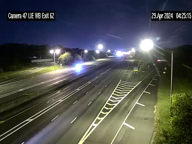 Traffic Cam I-495 at Waverly Ave - Westbound Player