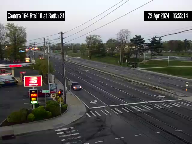 Traffic Cam NY 110 at Smith St.-SUNY Farmingdale entrance - Eastbound Player