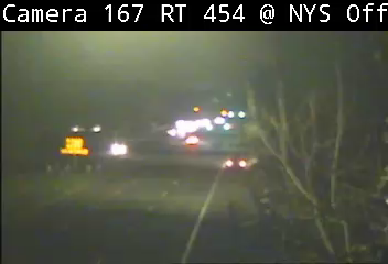 Traffic Cam NY 454 (Veterans Highway) at NYS Office Bldg East Entrance Player