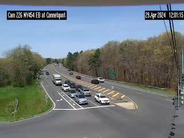 Traffic Cam NY 454 at Connetquot Ave; Southwest Player