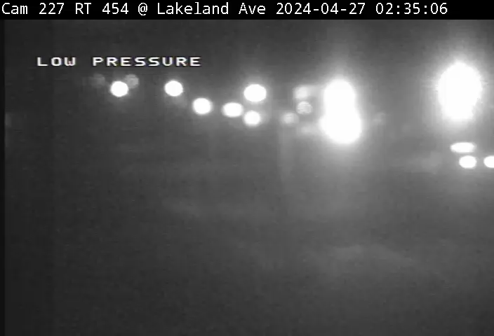 Traffic Cam NY 454 at Lakeland Ave; Northeast Player