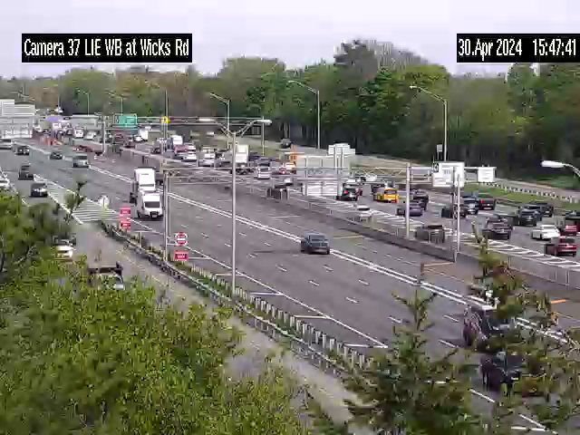 Traffic Cam I-495 at Exit 53 Ramp - Wicks Rd - Westbound Player