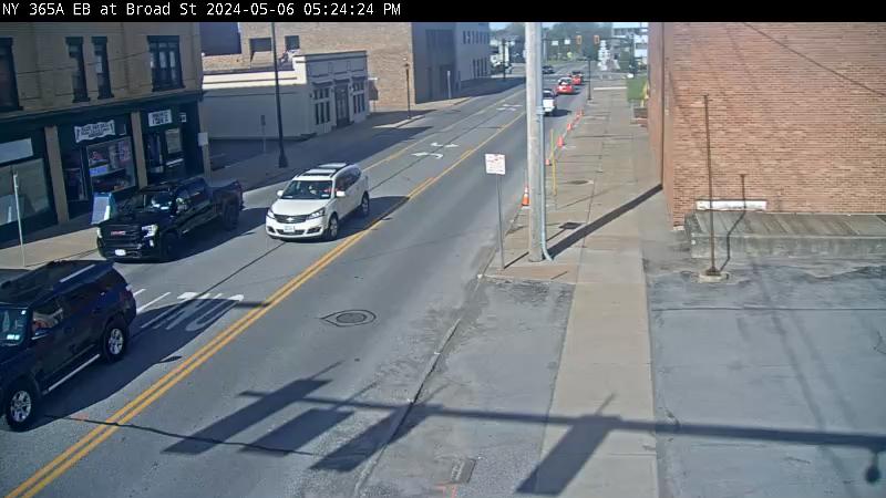 City of Oneida › South: Route 365A at Broad St - Oneida Traffic Camera