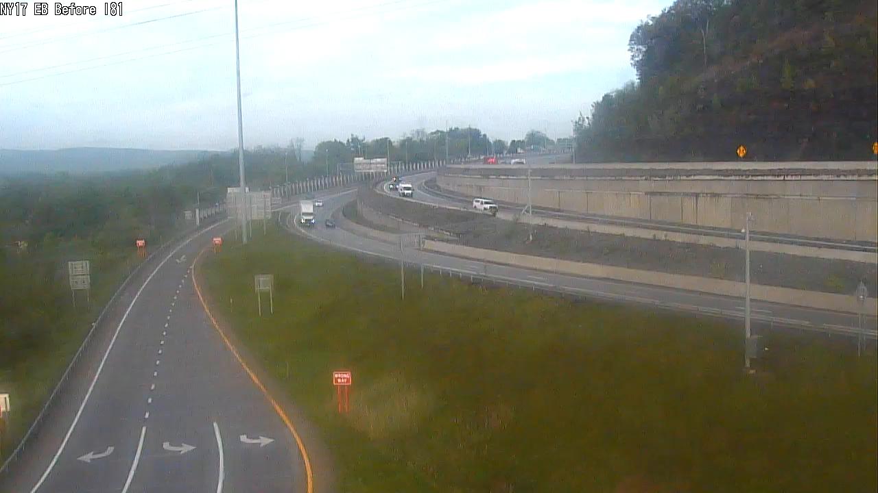 Traffic Cam Port Dickinson › East: NY 17 Approaching I-81 Player