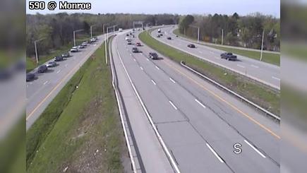 Traffic Cam East Rochester: I-590 at Monroe Ave Player