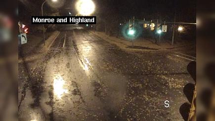 East Rochester: Monroe Ave at Highland Ave Traffic Camera