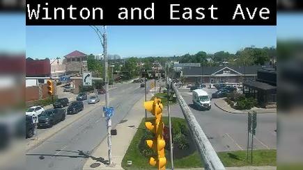 Traffic Cam Rochester: Winton Rd at East Ave Player