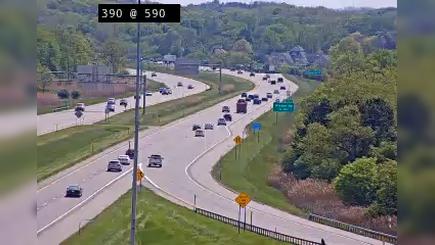 Traffic Cam Rochester › East: I-590 Off Ramp at I-390 Player