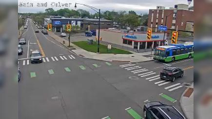 Traffic Cam Rochester: Main St at Culver Rd Player