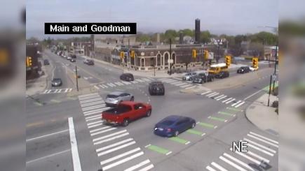 Traffic Cam Rochester: Main St at Goodman St Player