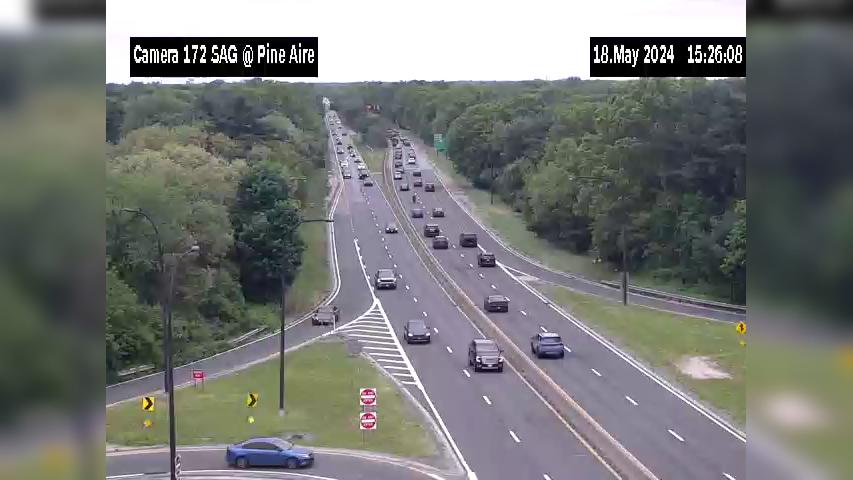 Traffic Cam Brightwaters: SAG at Exit S3(Pine Aire Dr) Player