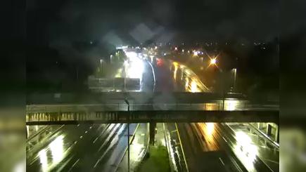 Traffic Cam New York › South: I-295 at Pennyfield Avenue Player