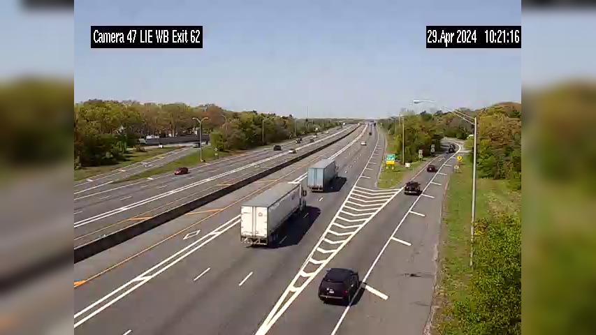 Traffic Cam Lake Grove › West: I-495 at Waverly Ave Player