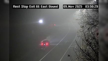 Miller Place › East: 495 Eastbound at Exits 65-66 Rest Area (Fixed) Traffic Camera