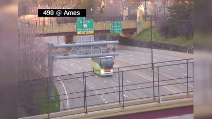 Traffic Cam Rochester › West: I-490 at Ames Street Player