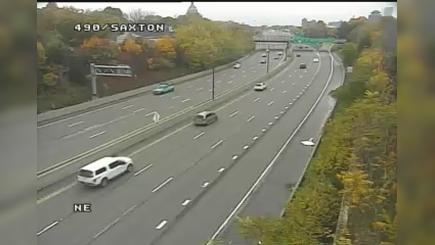 Traffic Cam Rochester › East: I-490 at Saxton Street Player