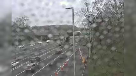 Traffic Cam New York › East: I-278 at Crafton Avenue Player
