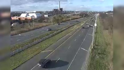 Traffic Cam New York › North: NY440 at Fresh Kills Creek Player