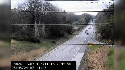 Traffic Cam Wilton › South: I-87 SB at Exit 15 (NY 50, Saratoga Springs) Player