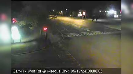 Traffic Cam Town of Halfmoon › North: Wolf Rd NB at Marcus Blvd Player