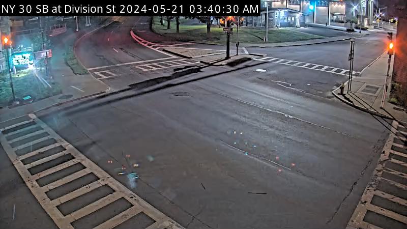 Traffic Cam South Amsterdam › South: NY 30 Southbound at Division Street - Amsterdam Player