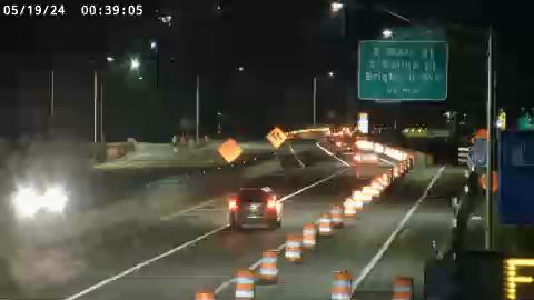 Traffic Cam Town of Salina › South: I-81 north of Exit 17 (Brighton) Player