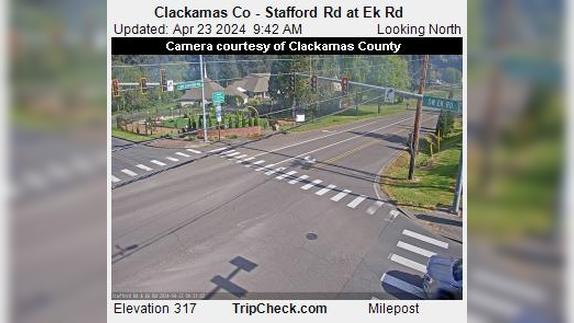 Traffic Cam Stafford: Clackamas Co - Rd at Ek Rd Player