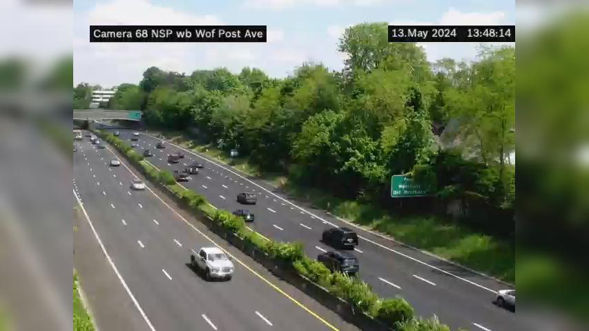 Traffic Cam Westbury › West: NSP West of Post Ave Player