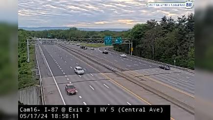 Traffic Cam Colonie › North: I-87 at Exit 2 (NY 5 - Central Avenue) Player