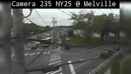 Traffic Cam Huntington Bay: NY 25 at Melville Road Player
