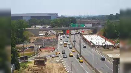 Traffic Cam New York › North: I-678 at 133rd Avenue Northbound Player