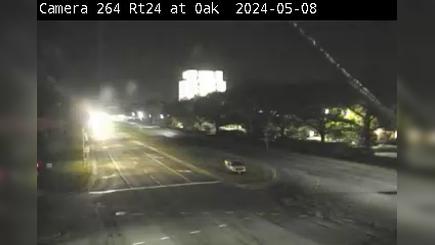 Traffic Cam Hempstead: NY 24 Westbound at Oak St Player
