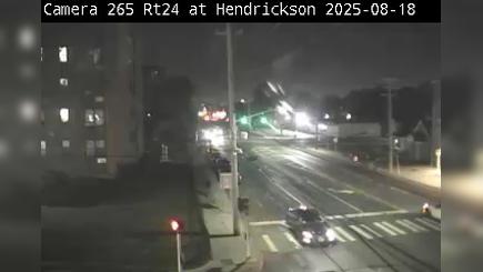 Traffic Cam Hempstead: NY 24 Eastbound at Hendrickson Ave Player