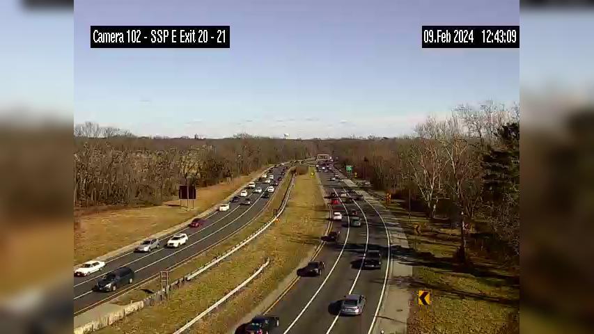 Valley Stream › East: SSP between Exits 20(Grand Ave.) and Exit 21(Nassau Rd Traffic Camera