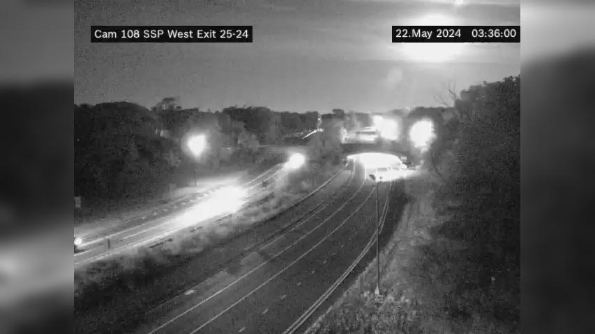 Traffic Cam Westbury › East: SSP West of Exit 25 - NY 106 Player
