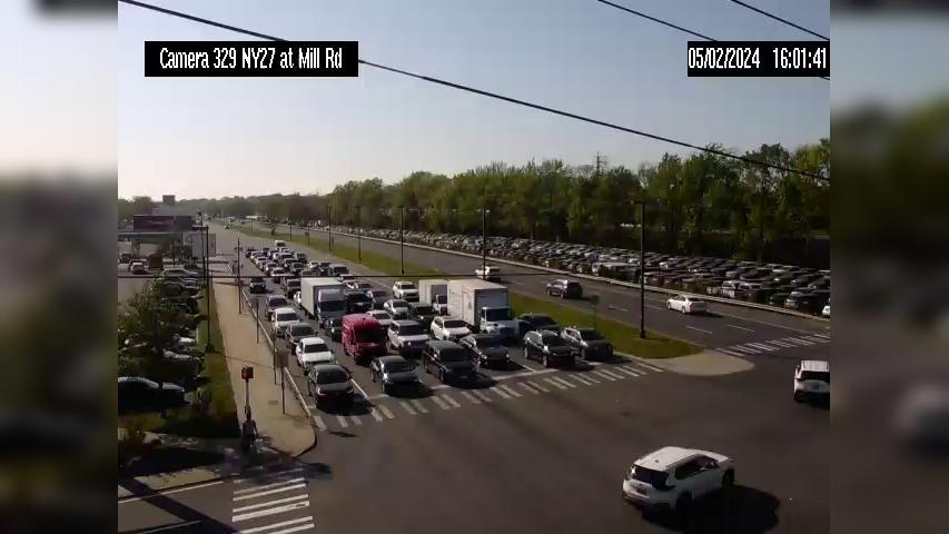 Traffic Cam Valley Stream: NY 27 at Mill Rd Player