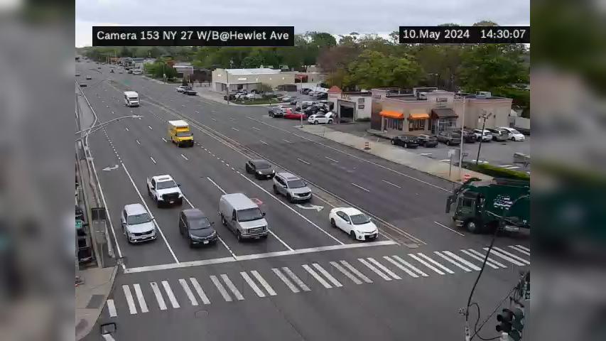 Traffic Cam Merrick › West: NY 27 at Hewlett Ave Player