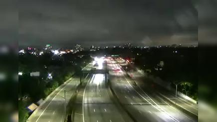 Traffic Cam New York › West: I-495 at 75th Street Player