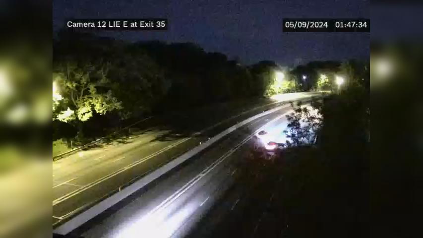 Traffic Cam Munsey Park › West: I-495 at New Hyde Park Rd Player