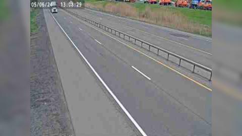 Town of Tully › South: I-81 north of Exit 14 (Tully) Traffic Camera