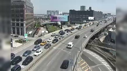 Traffic Cam New York › East: I-495 at Queens Midtown Tunnel Player