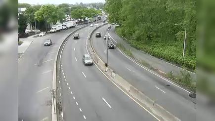Traffic Cam New York › East: I-278 at Connector to G.C.P./Astoria Blvd Player