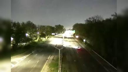 Traffic Cam The Bronx: Bronx River Parkway at Sagamore St Player