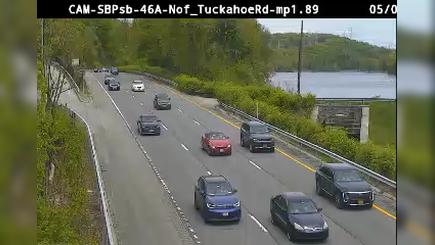 Traffic Cam Yonkers › South: North of Tuckahoe Rd MM 1.89 Player
